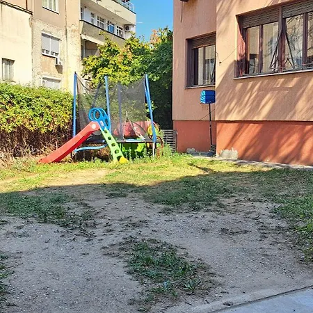 Deja Free Parking * Belgrad